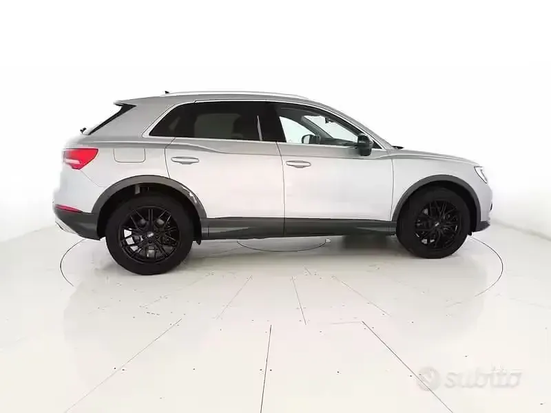 Usata Audi Q3 Business 190 CV (139 kW) 2019 Argento SUV