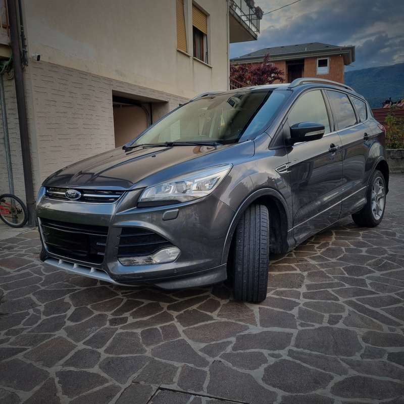Usata 2015 Ford Kuga Titanium X SUV | 10.100 € (Ottimo prezzo) - Immagine 1/4