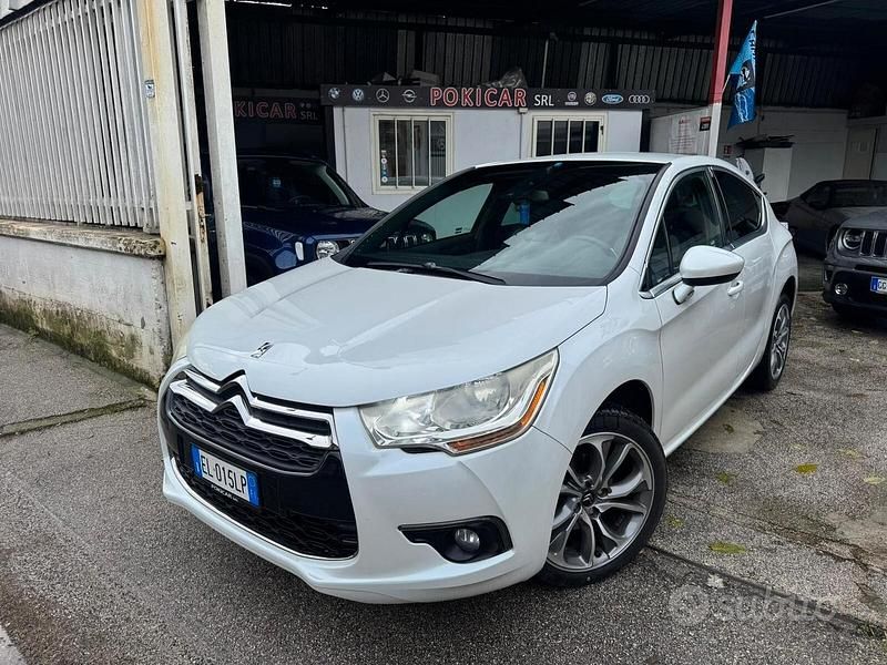 Bianco Usata 2012 Citroën DS4 Due volumi | 5900 € (Buon prezzo) - Immagine 1/4