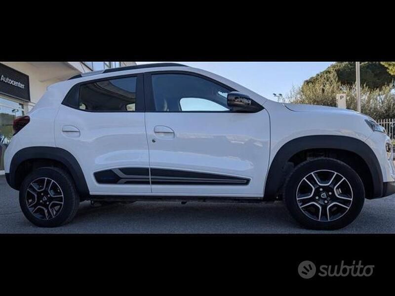 Usata Dacia Spring Comfort 33 kW (45 CV) 2022 Bianco Utilitaria