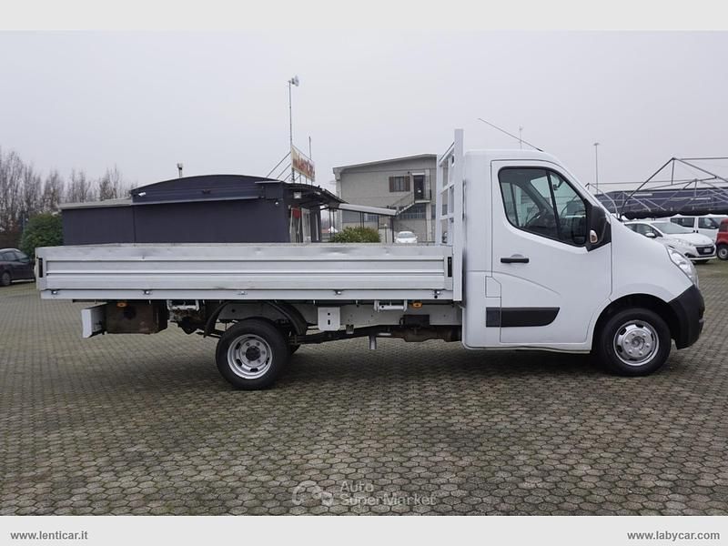 Usata Opel Movano 131 CV (96 kW) 2018 Bianco Furgone
