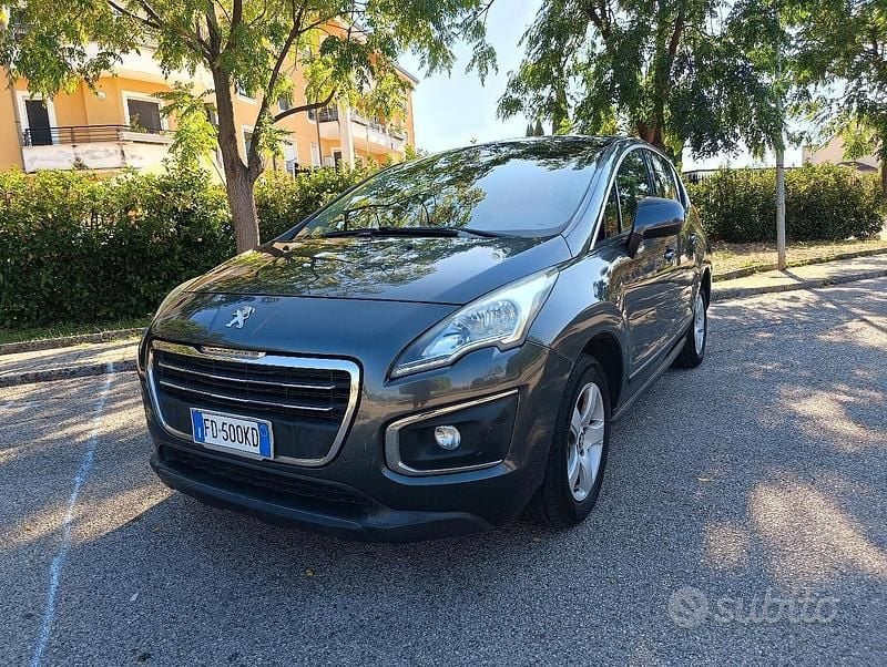 Grigio Usata 2015 Peugeot 3008 Station wagon | 5500 € (Ottimo prezzo) - Immagine 1/4