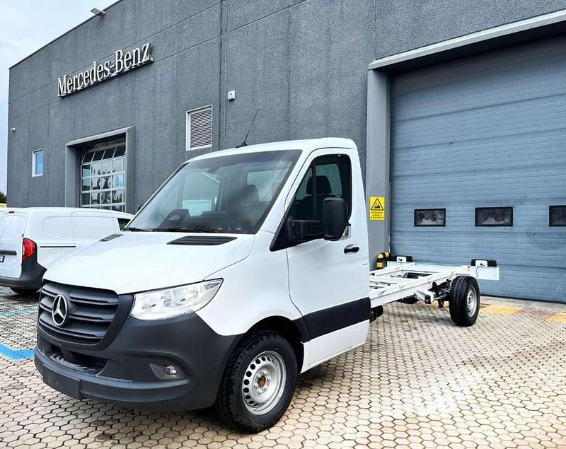 Bianco Nuova 2025 Mercedes Sprinter Furgone | 35.089 € (Buon prezzo) - Immagine 1/4