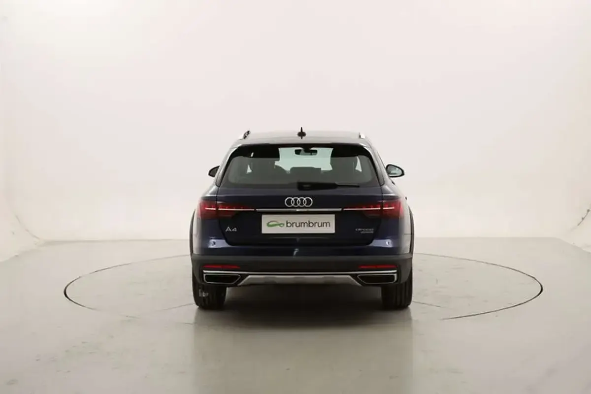 Usata Audi A4 Allroad 204 CV (150 kW) 2022 Blu Station wagon