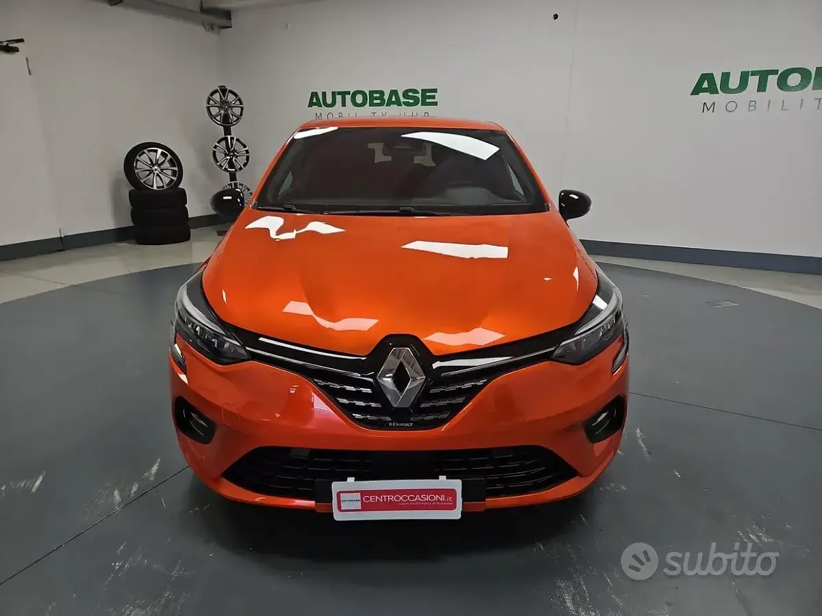 Usata Renault Clio V Techno 91 CV (66 kW) 2023 Giallo Berlina