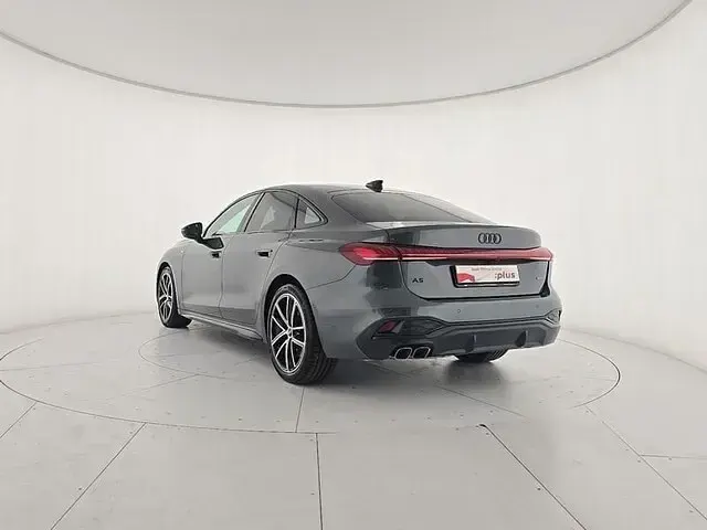 Nuova Audi A5 S-Line 204 CV (150 kW) 2025 Grigio daytona perla
