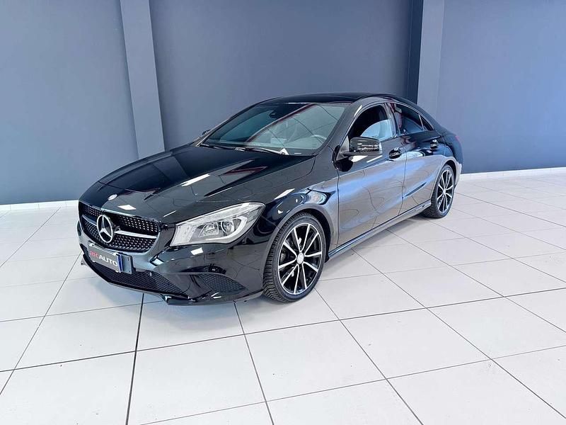 Nero Usata 2014 Mercedes CLA220 Tre volumi | 16.950 € (Ottimo prezzo) - Immagine 1/4