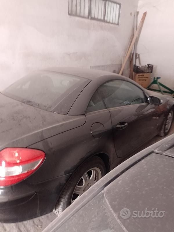 Usata Mercedes SLK200 192 CV (141 kW) 2006 Nero Cabrio