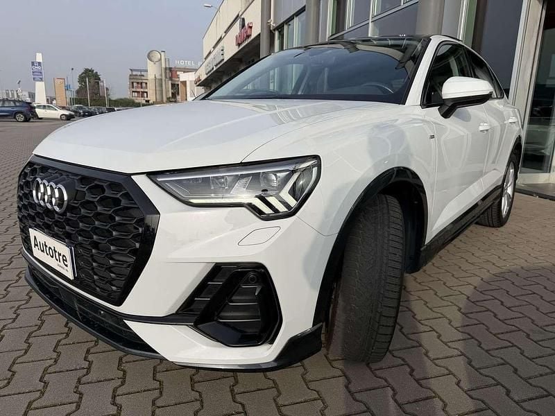 Usata Audi Q3 Sportback S-Line 150 CV (110 kW) 2021 Bianco SUV
