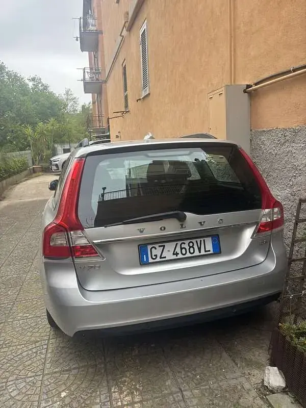 Usata Volvo V70 Momentum 120 CV (88 kW) 2016 Station wagon