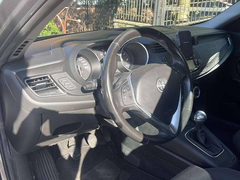 Usata Alfa Romeo Giulietta 120 CV (88 kW) 2017 Grigio Utilitaria