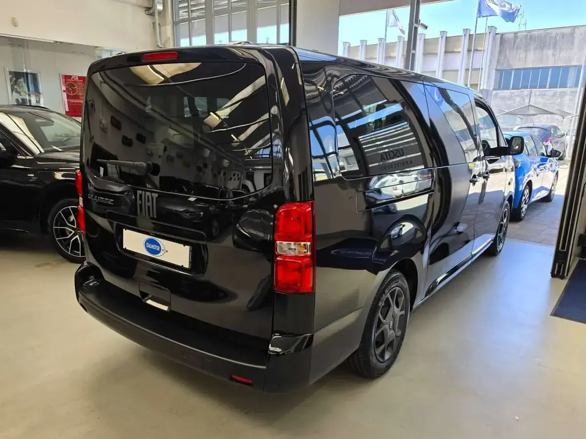 Nuova Fiat Ulysse 131 kW (179 CV) 2025 Nero cinema Monovolume