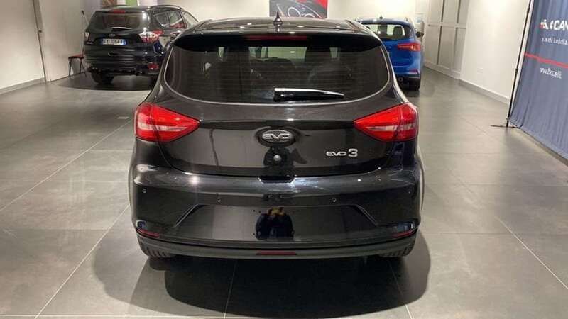 Usata EVO Evo 3 83 kW (113 CV) 2022 Nero SUV