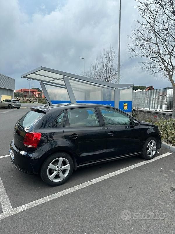 Usata VW Polo Comfortline 69 CV (50 kW) 2010 Nero Utilitaria
