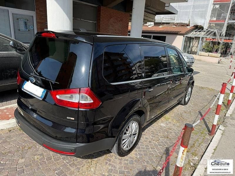 Begagnad Ford Galaxy Titanium 140 HK (102 kW) 2009 Minibuss