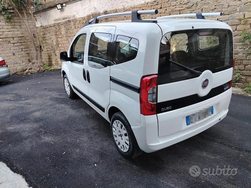 Usata Fiat Qubo Trekking 77 CV (56 kW) 2013 Bianco Monovolume