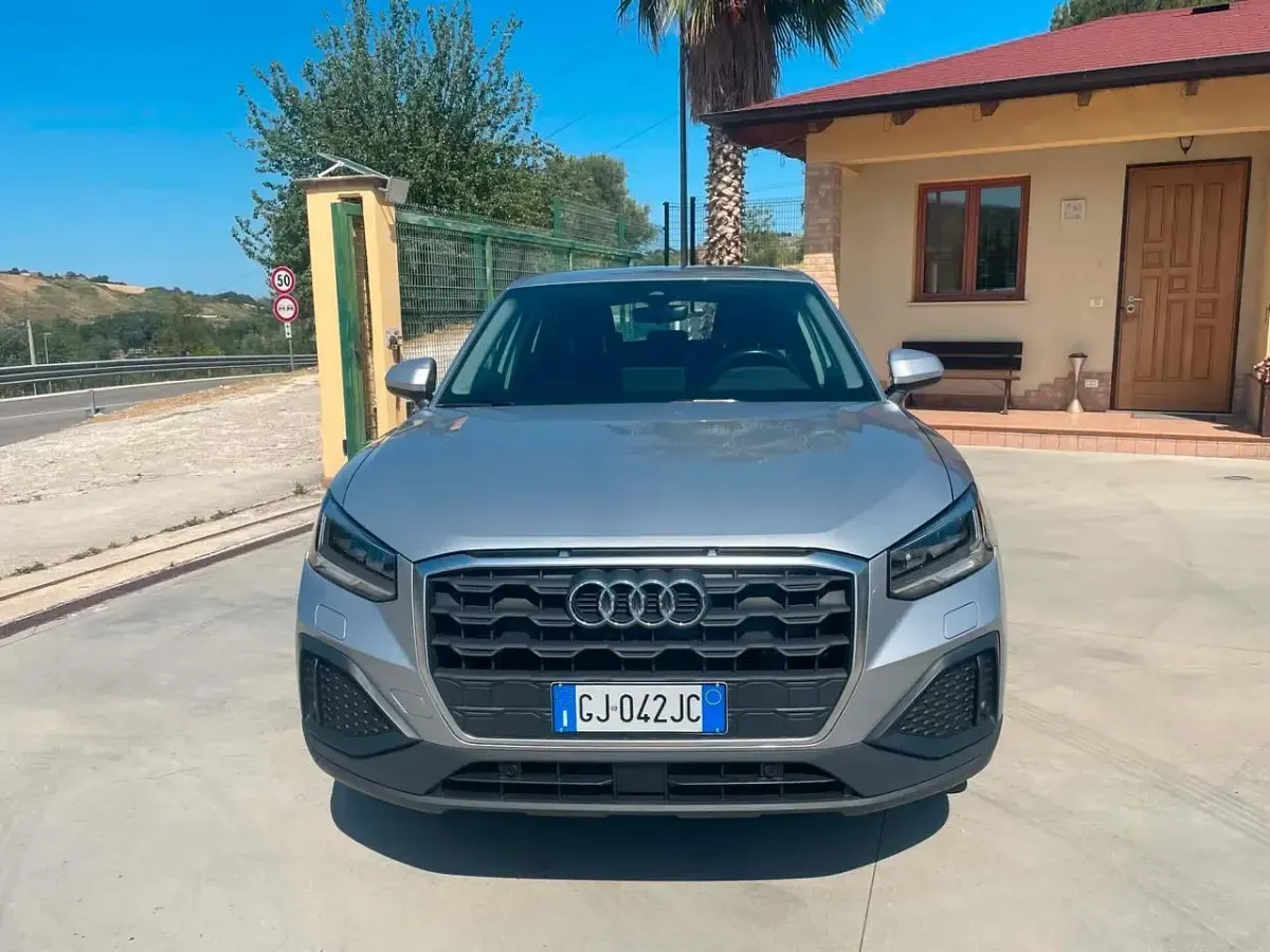 Usata Audi Q2 Admired 150 CV (110 kW) 2022 Grigio SUV