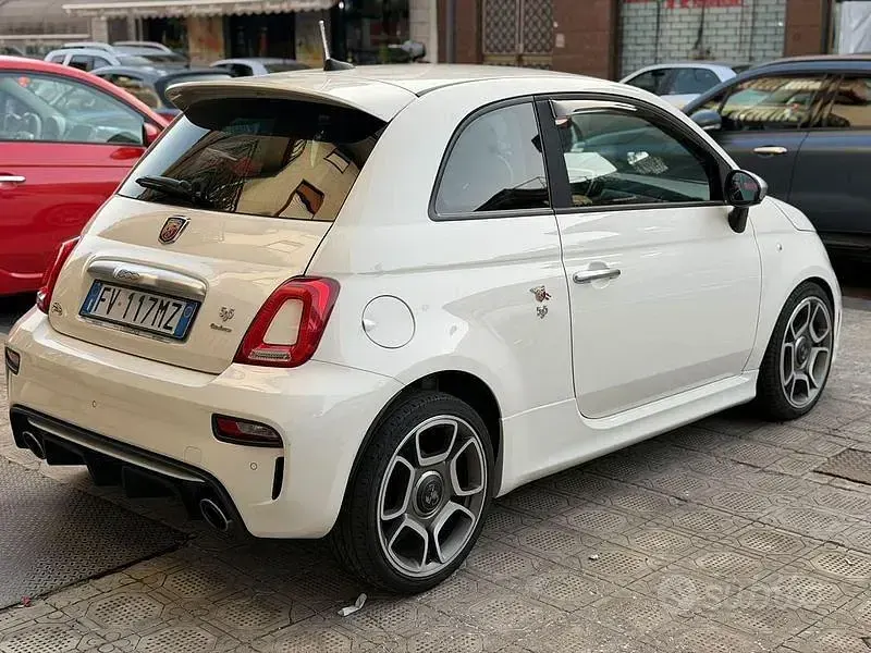 Usata Abarth 595 Turismo 165 CV (121 kW) 2019 Bianco Berlina