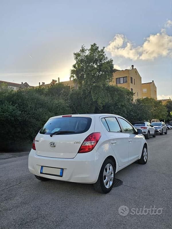 Usata Hyundai i20 77 CV (56 kW) 2012 Berlina