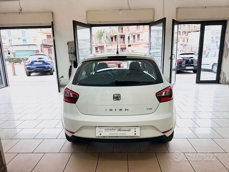 Usata Seat Ibiza CONNECT 75 CV (55 kW) 2016 Bianco Berlina