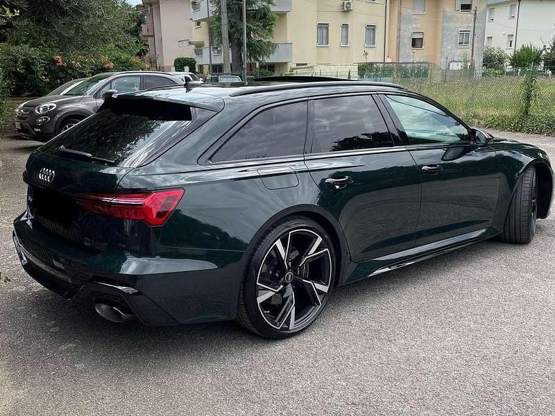 Usata Audi RS6 Ambiente 600 CV (441 kW) 2021 Verde Station wagon