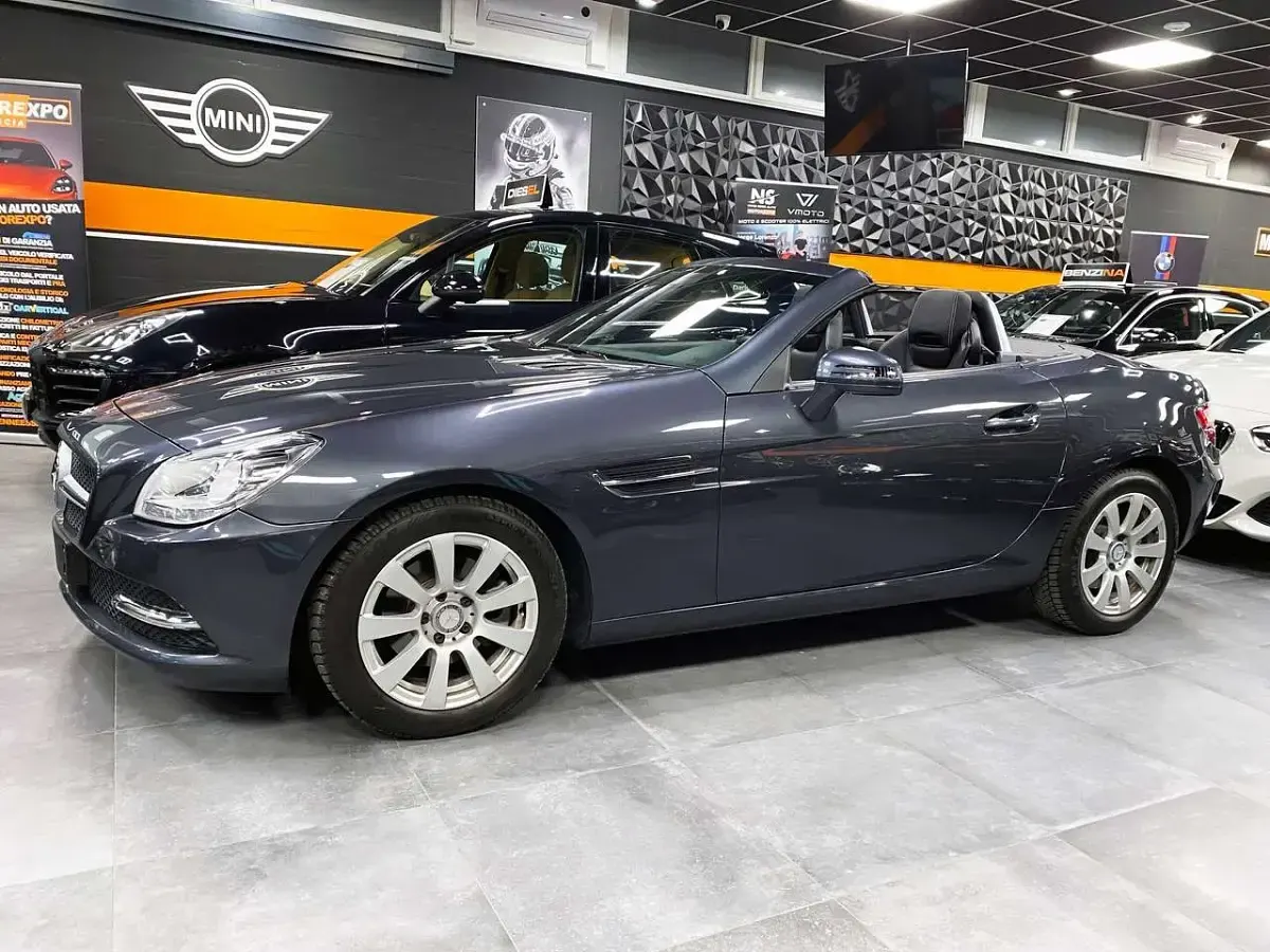Usata Mercedes SLK200 Sport Edition 184 CV (135 kW) 2013 Tenoritgrau Cabrio