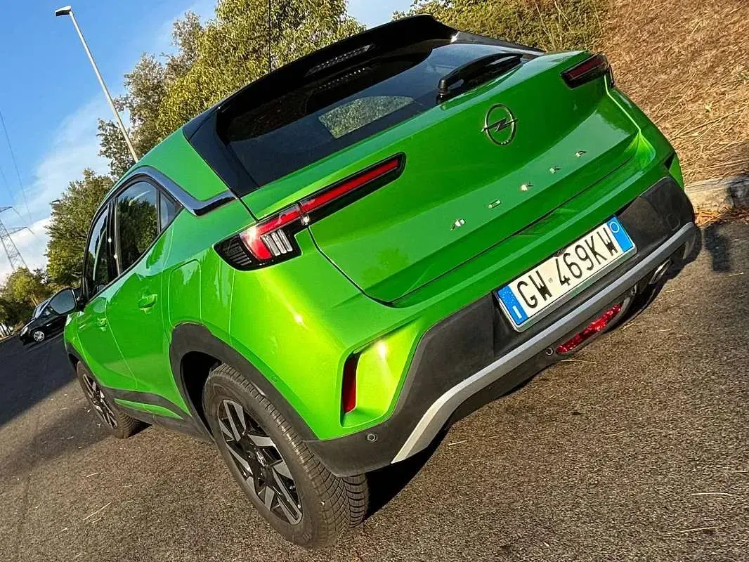 Usata Opel Mokka Elegance 110 CV (80 kW) 2022 Verde SUV