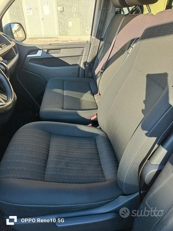 Occasion VW Caravelle Comfortline 150 ch (110 kW) 2017 Gris Van