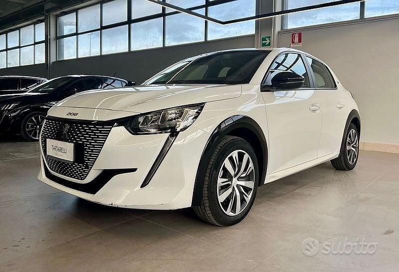 Usata Peugeot 208 Active 100 kW (136 CV) 2023 Bianco Utilitaria