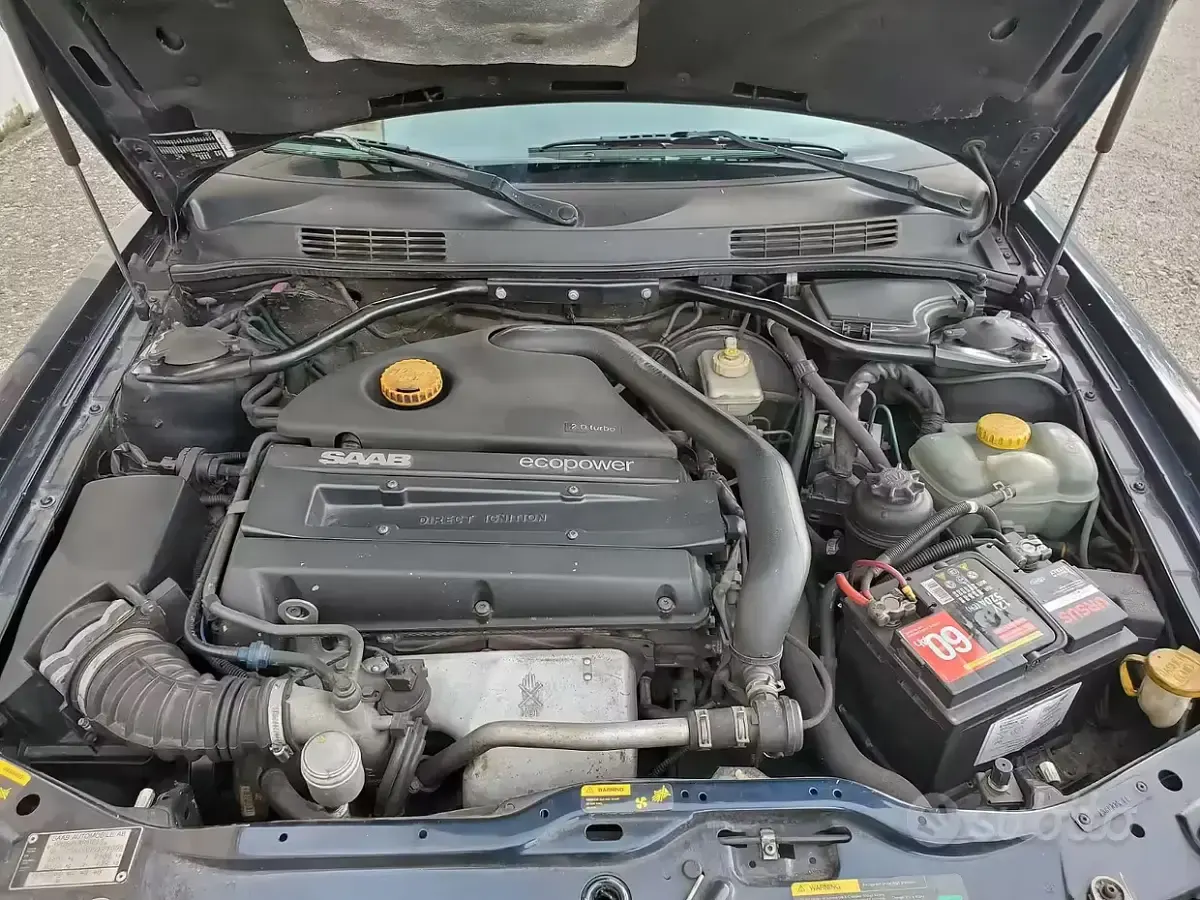 Usata Saab 9-3 Aero 205 CV (150 kW) 2000 Blu/azzurro Berlina
