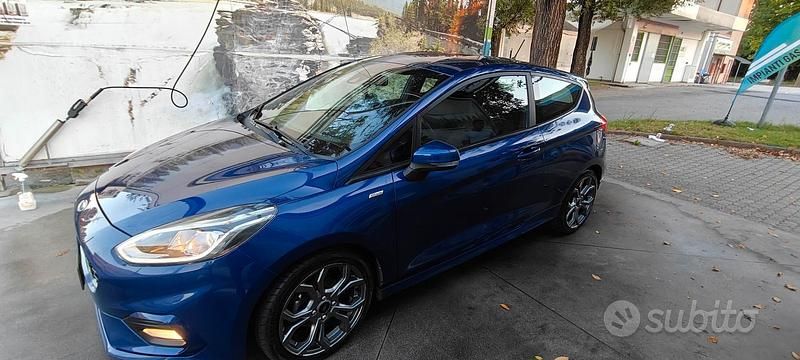 Usata Ford Fiesta ST-Line 100 CV (73 kW) 2018 Blu Utilitaria