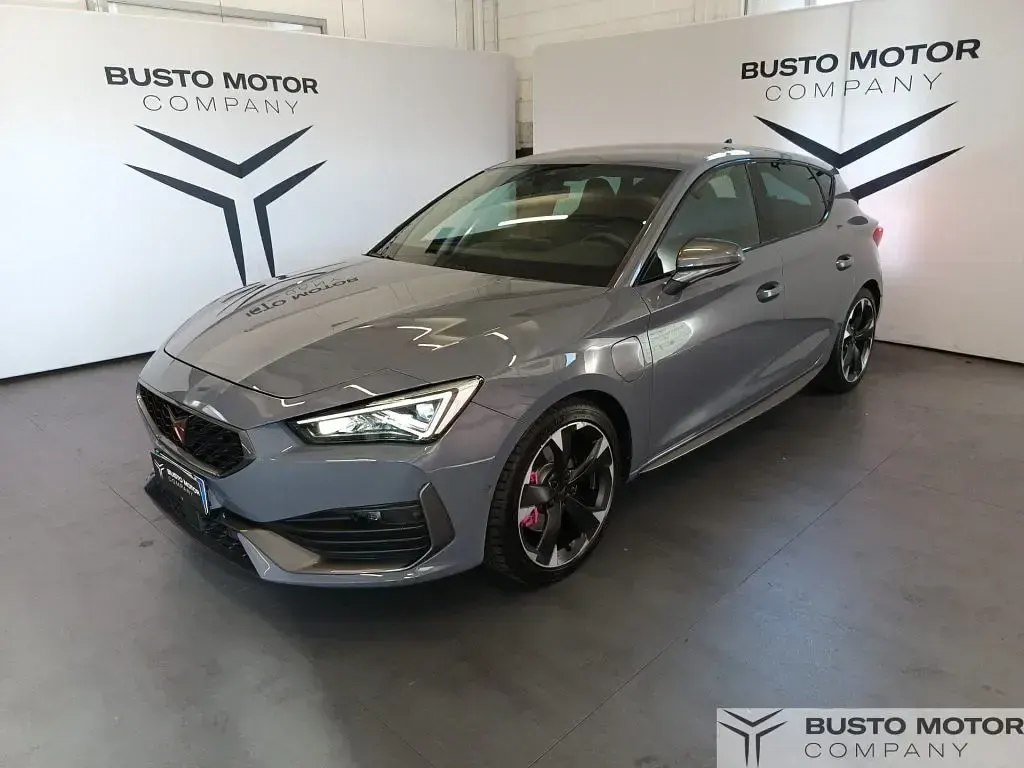Usata Cupra Leon 204 CV (150 kW) 2024 Grigio / metallizzato Berlina