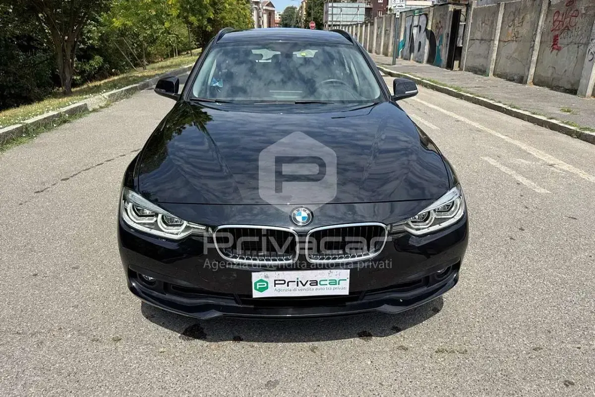 Usata BMW 318 Advantage 150 CV (110 kW) 2019 Blu Station wagon