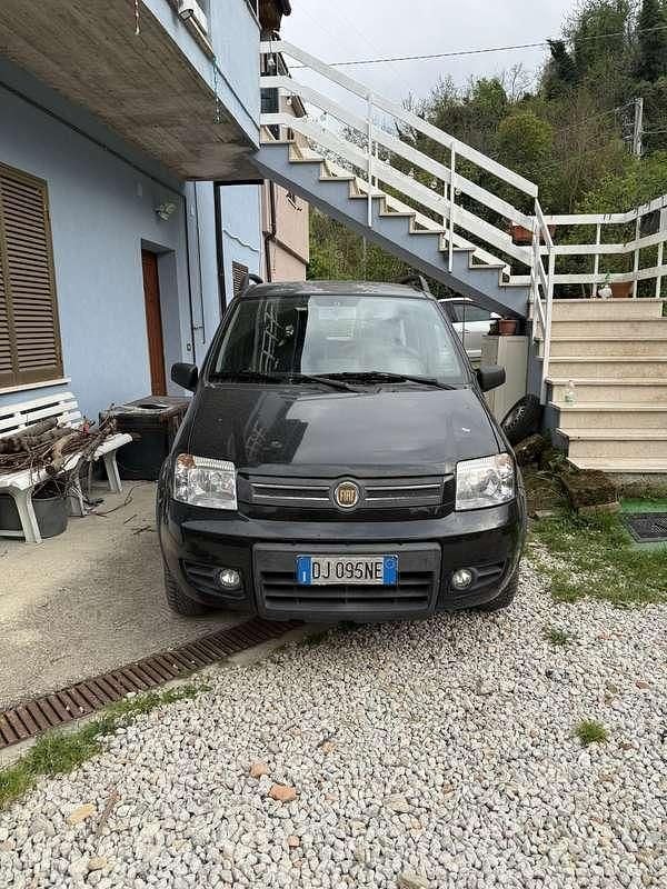 Usata Fiat Panda 4x4 Climbing 60 CV (44 kW) 2006 Utilitaria