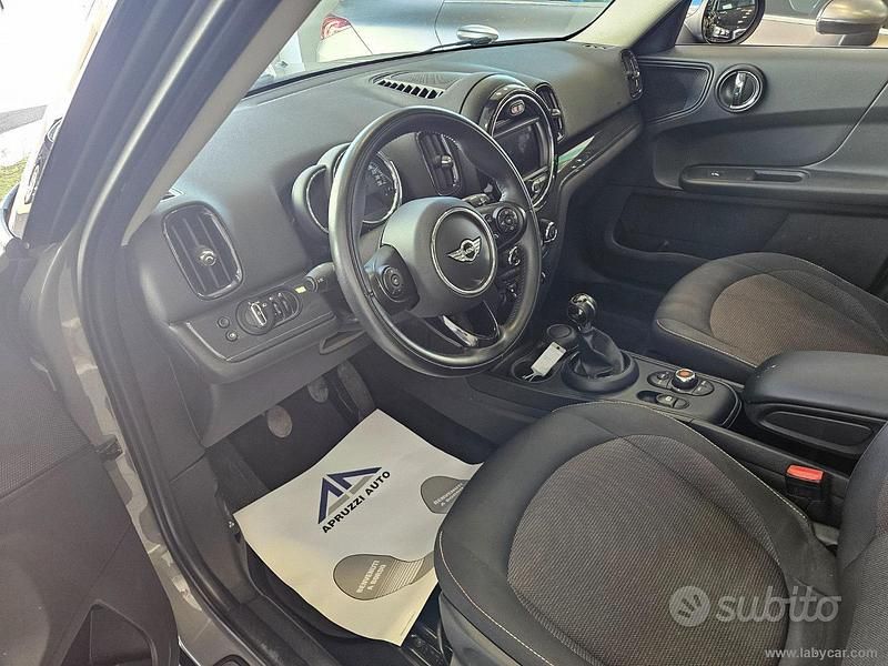 Usata Mini Cooper D Countryman 150 CV (110 kW) 2017 Grigio SUV