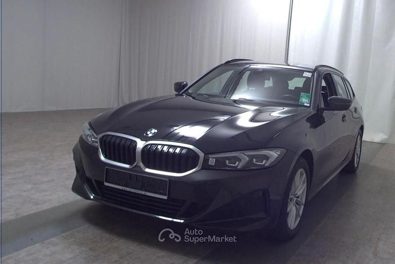 Nero Usata 2022 BMW 320 Station wagon | 27.500 € (Super prezzo) - Immagine 1/4