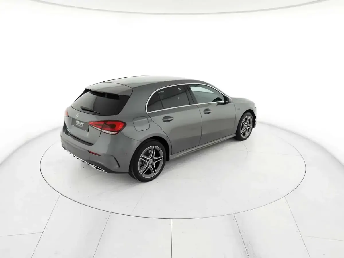 Usata Mercedes A250 Premium 218 CV (160 kW) 2020 Grigio Berlina