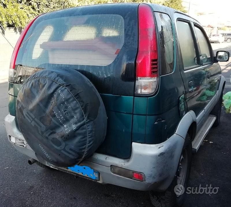 Usata Daihatsu Terios 86 CV (63 kW) 2001 Verde SUV