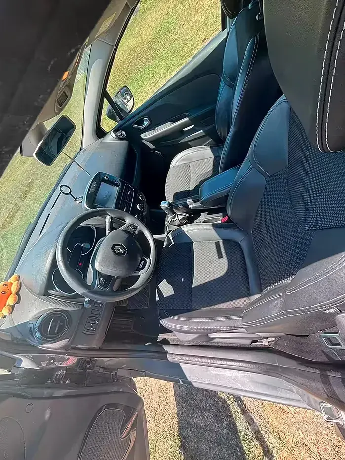Usata Renault Clio IV Zen 75 CV (55 kW) 2019 Grigio Berlina