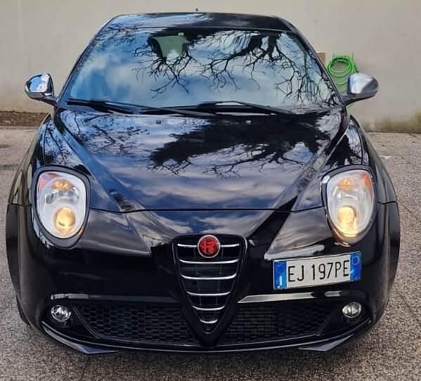 Usata Alfa Romeo MiTo Distinctive 120 CV (88 kW) 2011 Nero Utilitaria