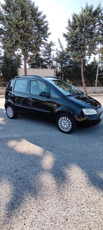 Usata Fiat Idea S 90 CV (66 kW) 2012 Nero Monovolume
