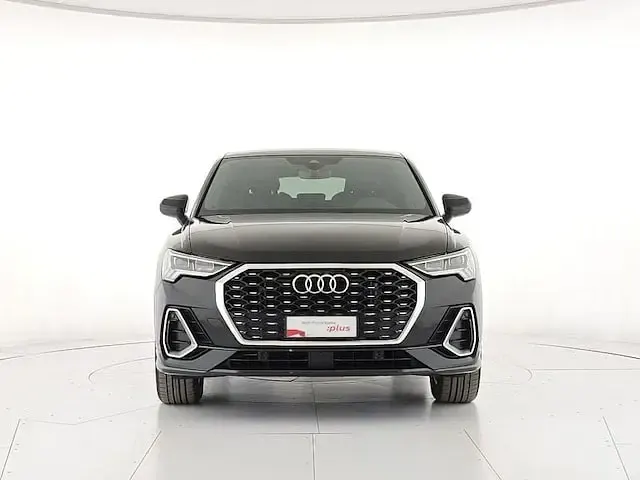 Usata Audi Q3 Sportback S-Line 150 CV (110 kW) 2023 Nero SUV
