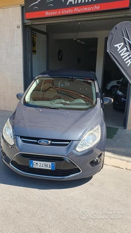 Usata 2012 Ford C-MAX Titanium Monovolume | 6800 € (Buon prezzo) - Immagine 1/4