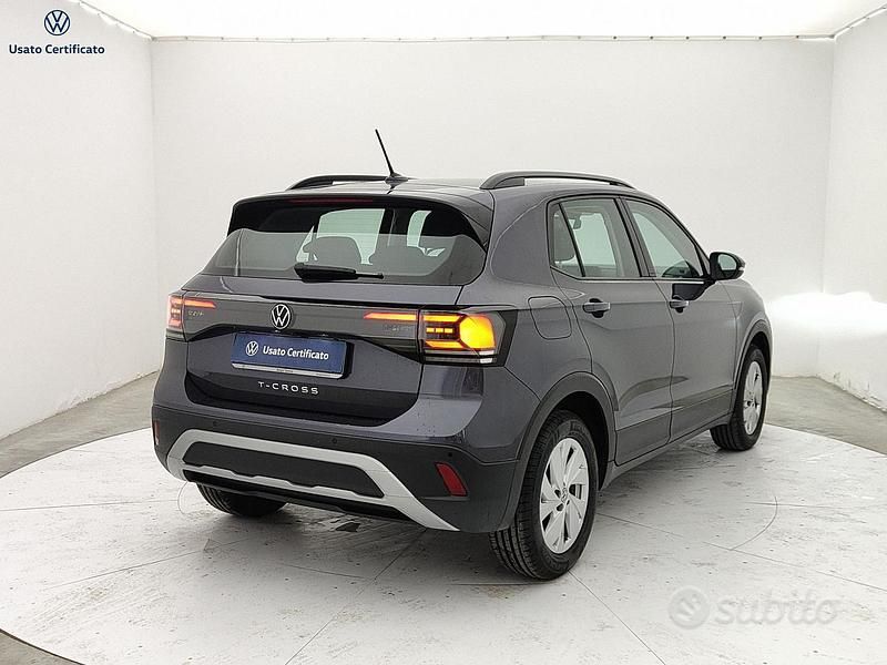 Usata VW T-Cross Life 95 CV (69 kW) 2024 Grigio SUV