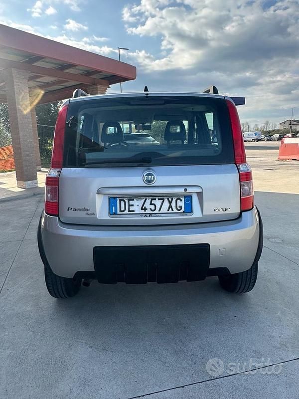 Usata Fiat Panda 4x4 69 CV (50 kW) 2006 Grigio Utilitaria