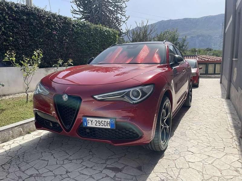 Usata Alfa Romeo Stelvio Tech Edition 210 CV (154 kW) 2019 Rosso SUV