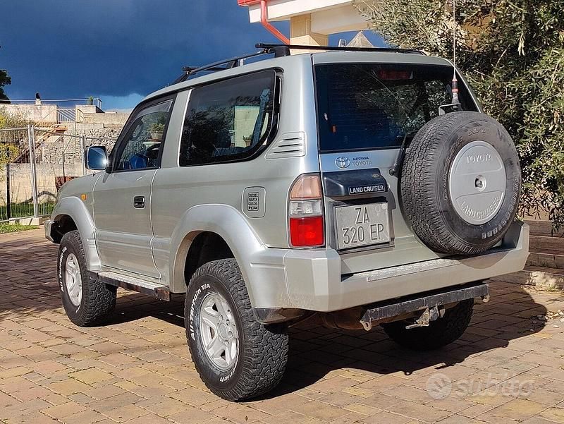 Usata Toyota Land Cruiser 125 CV (91 kW) 1999 Grigio SUV