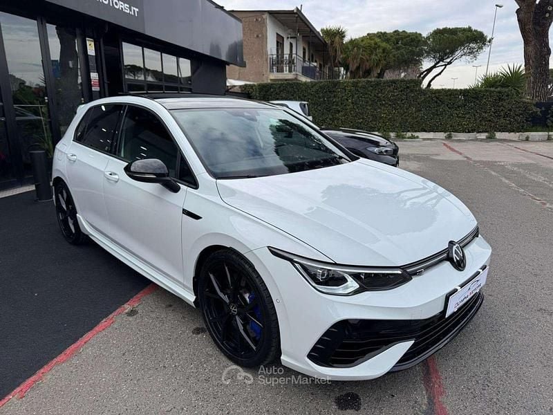 Usata VW Golf VIII R 320 CV (235 kW) 2024 Bianco Berlina