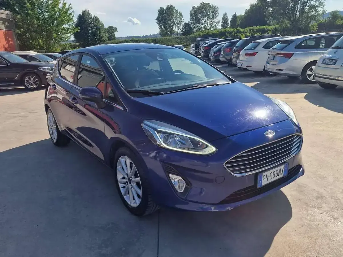 Usata Ford Fiesta 86 CV (63 kW) 2018 Blu/azzurro Utilitaria