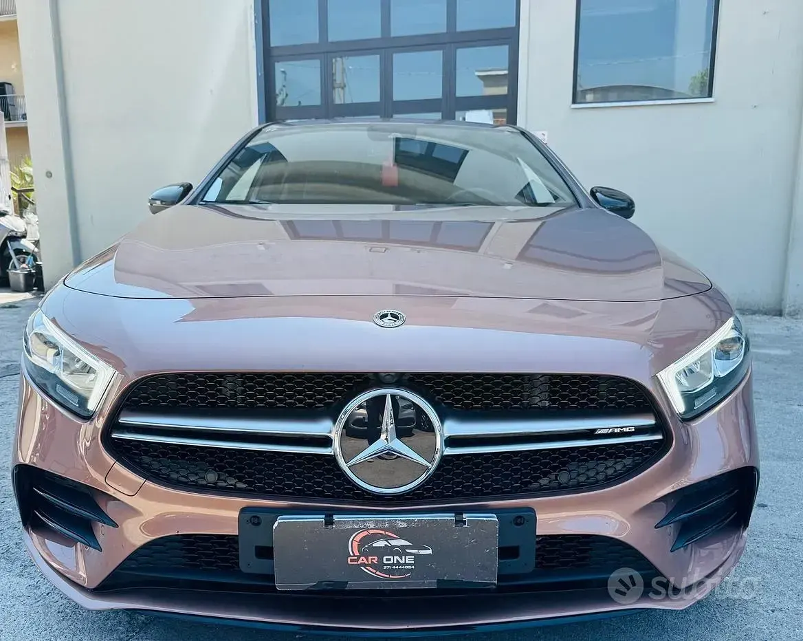 Usata Mercedes A45 AMG AMG 306 CV (225 kW) 2022 Viola Utilitaria